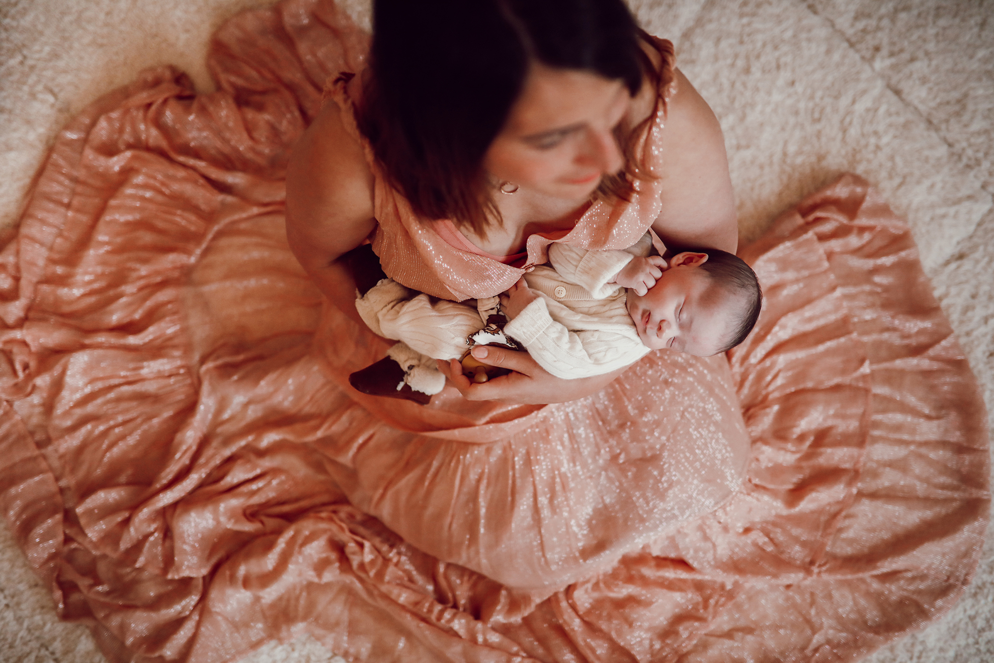 Instagram : la jeune maman Coucou les girls à la maternité, les